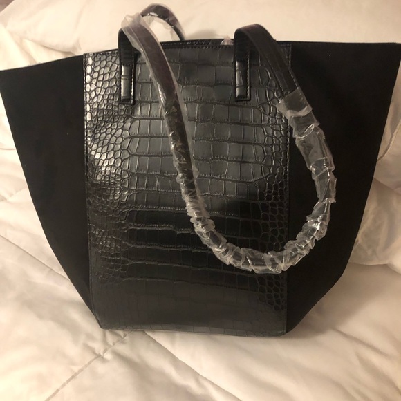 NWT Ann Taylor Large Tote 18” W- 12” L 11” Strap Drop - Picture 6 of 8